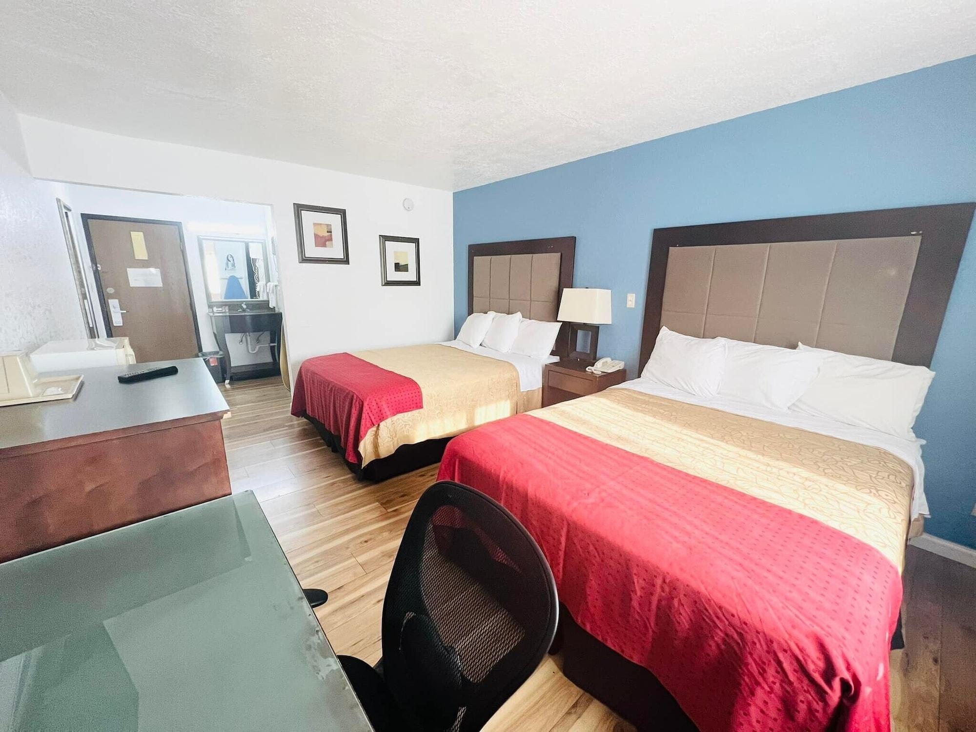 Super 8 By Wyndham Fort Scott Exterior photo
