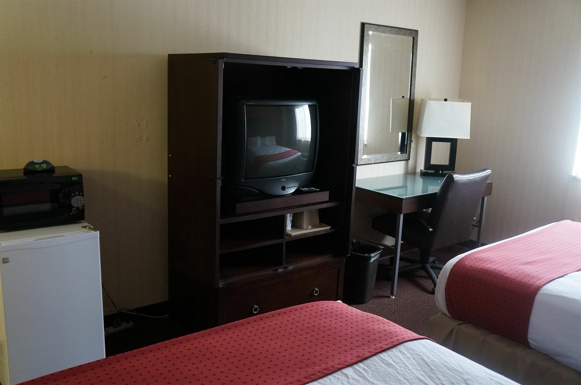 Super 8 By Wyndham Fort Scott Exterior photo